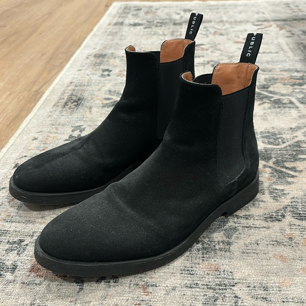 Men’s black new republic suede Chelsea boot